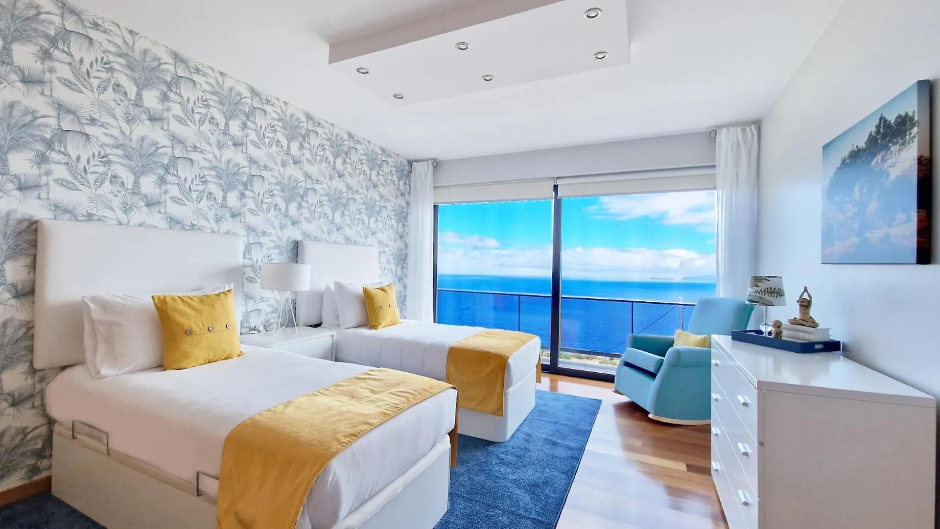 Azure Serenity Villa By Lovelystay Santa Cruz  Portugal