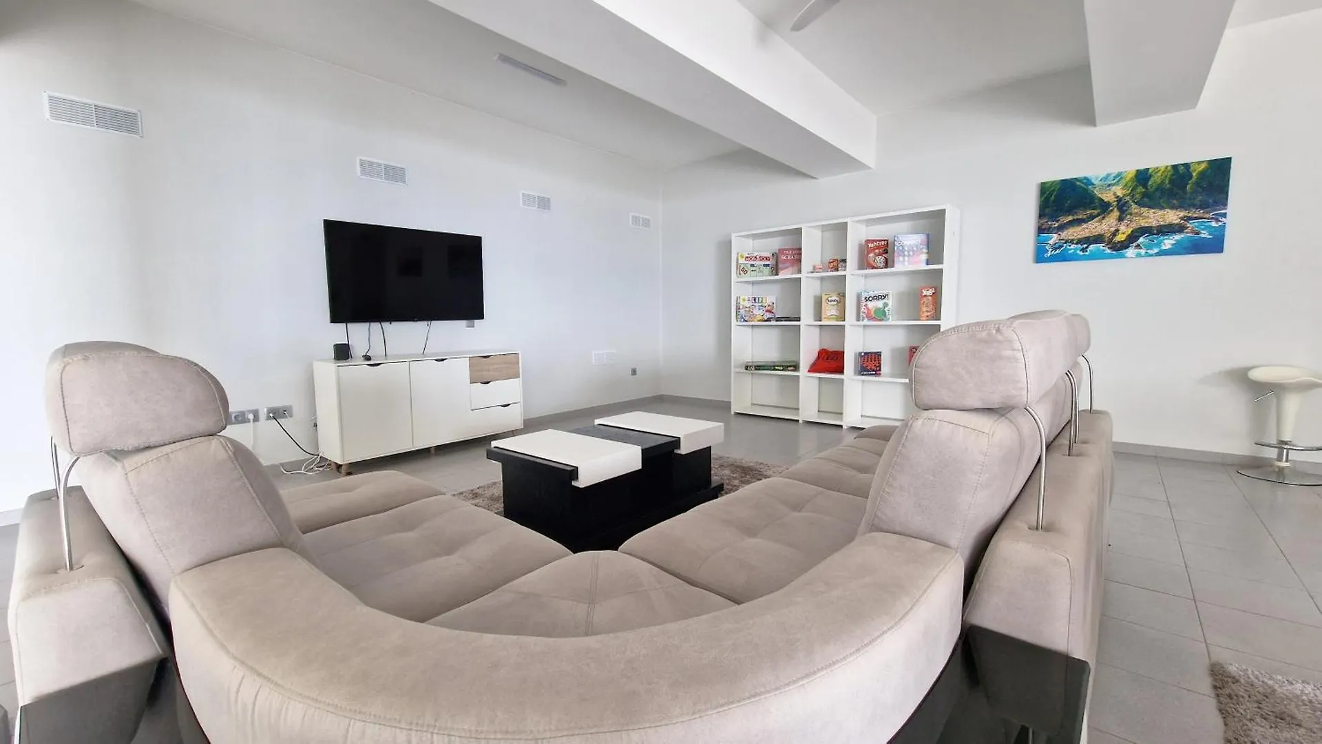 Azure Serenity Villa By Lovelystay Santa Cruz  Santa Cruz (Madeira)