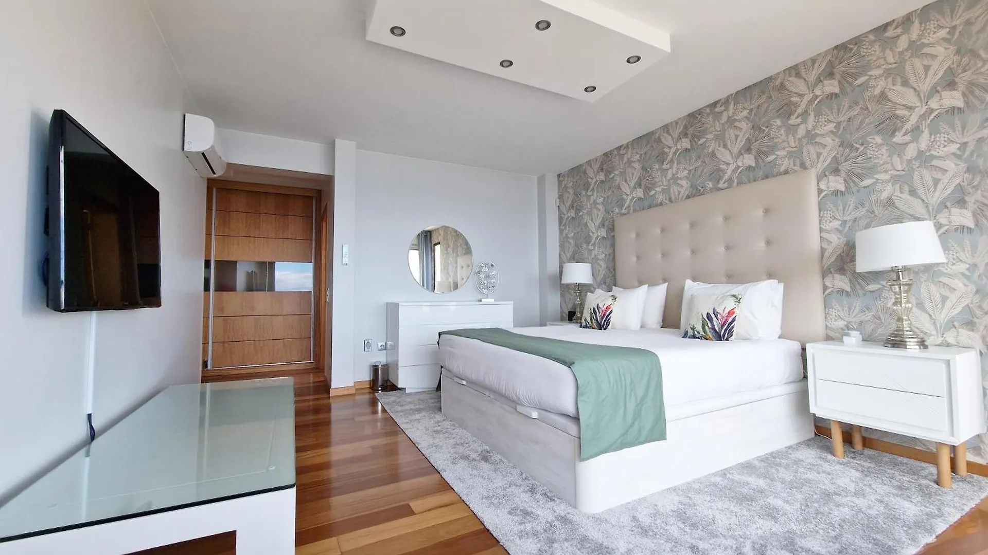 Azure Serenity Villa By Lovelystay Santa Cruz