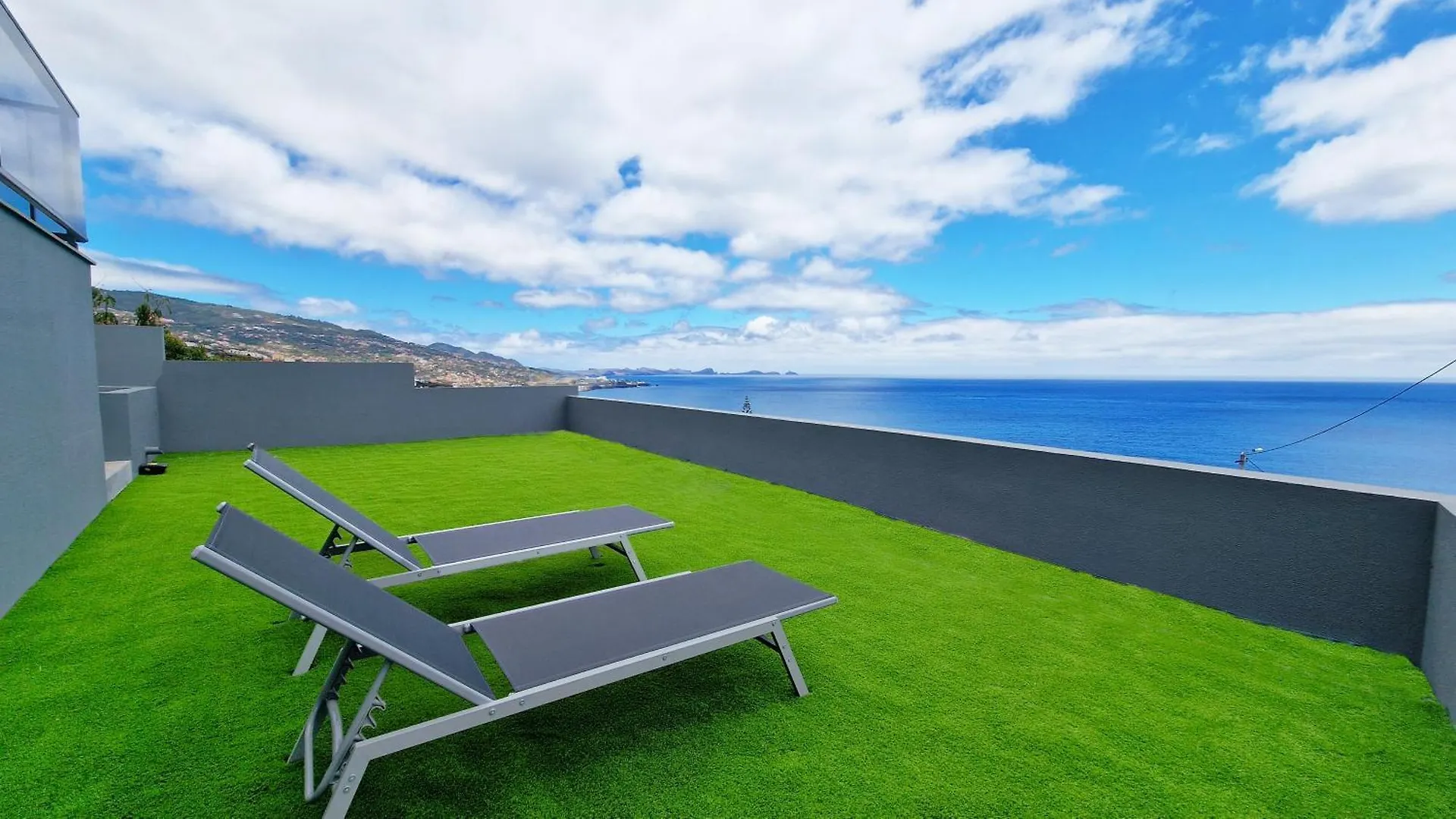 Azure Serenity Villa By Lovelystay Santa Cruz  Portugal