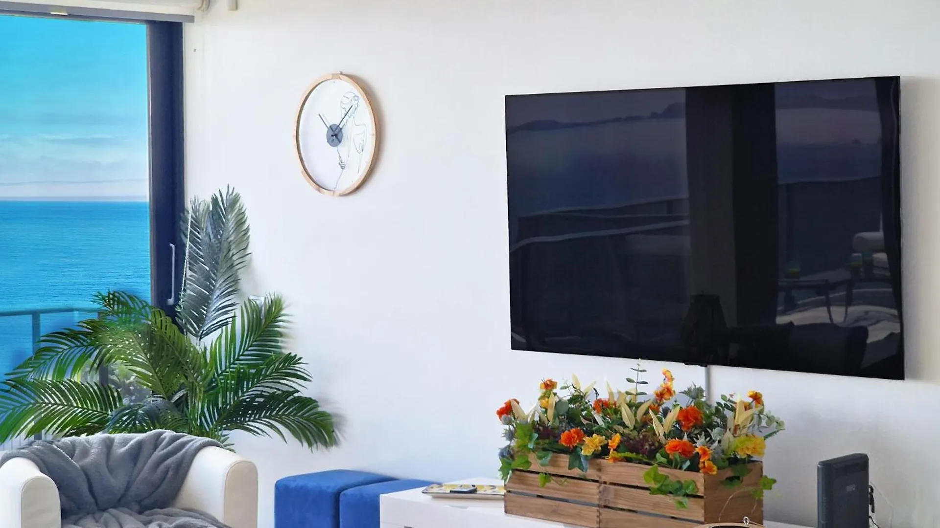 Azure Serenity Villa By Lovelystay Santa Cruz