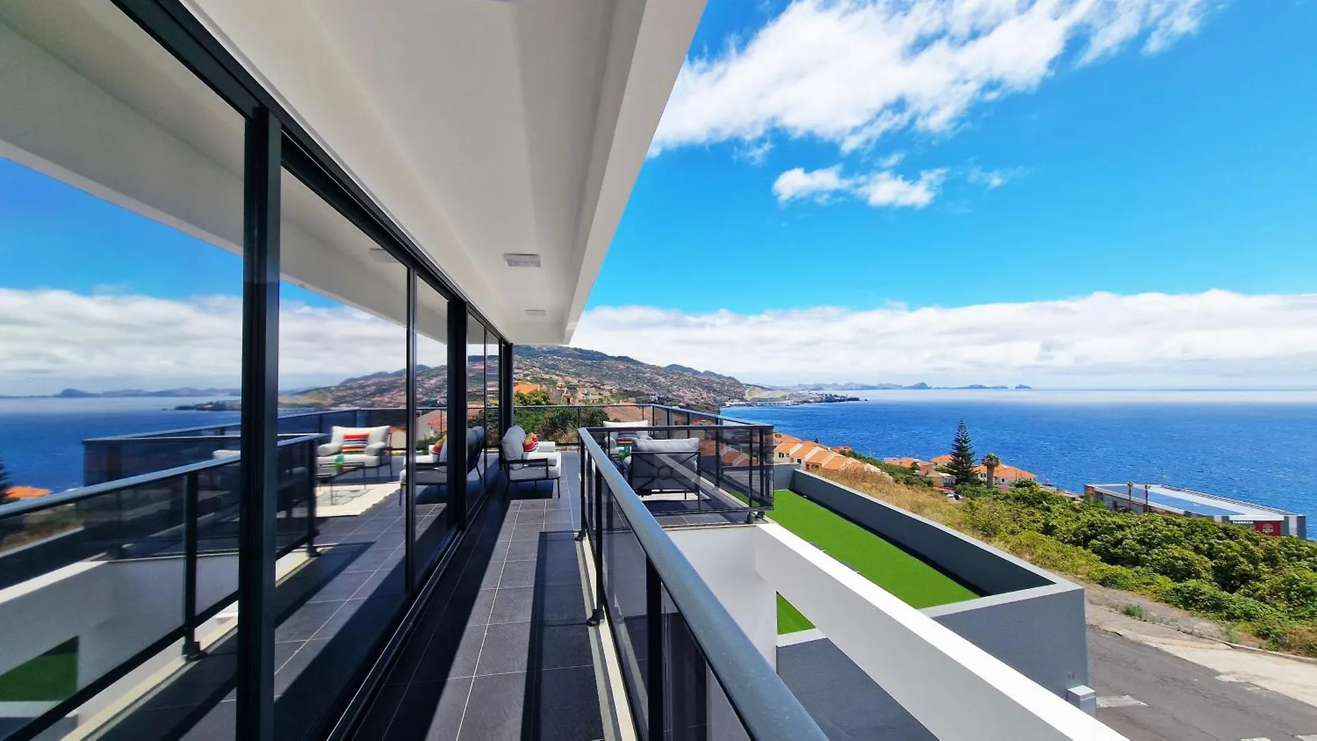 Azure Serenity Villa By Lovelystay Santa Cruz