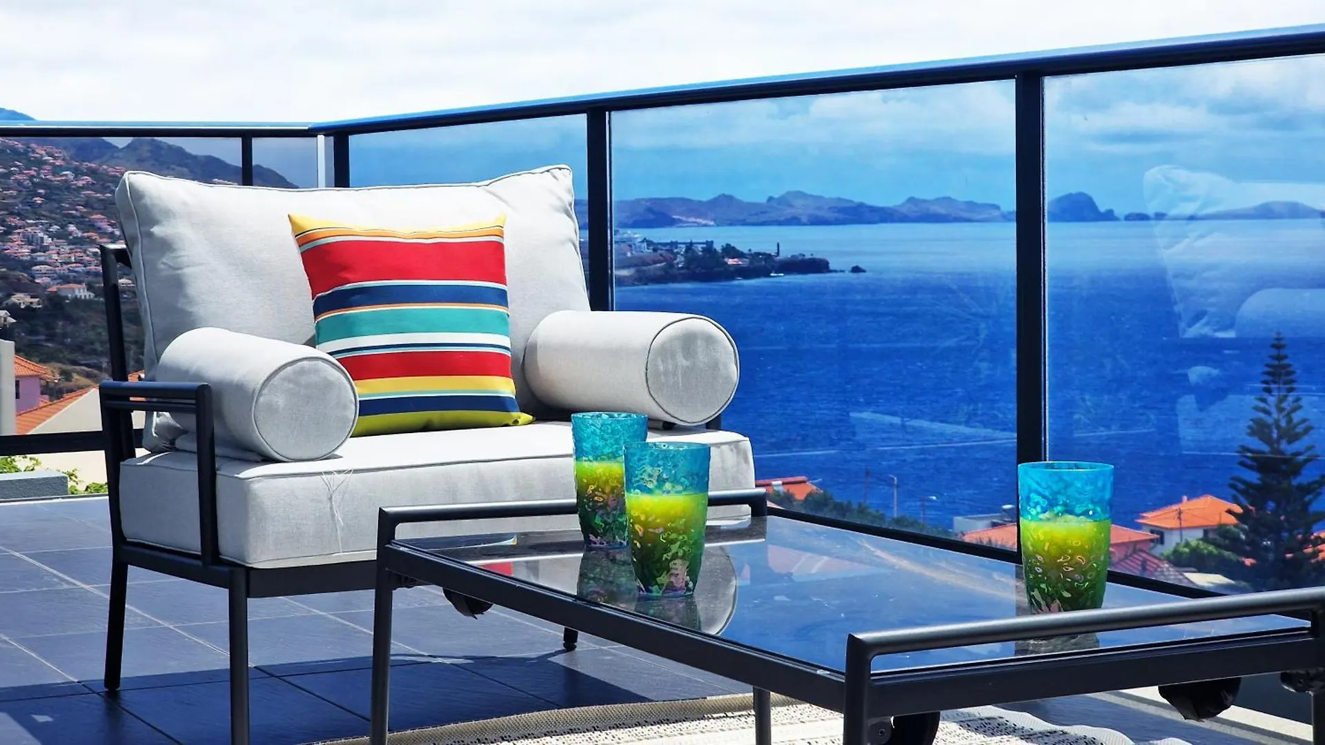 Azure Serenity Villa By Lovelystay Santa Cruz