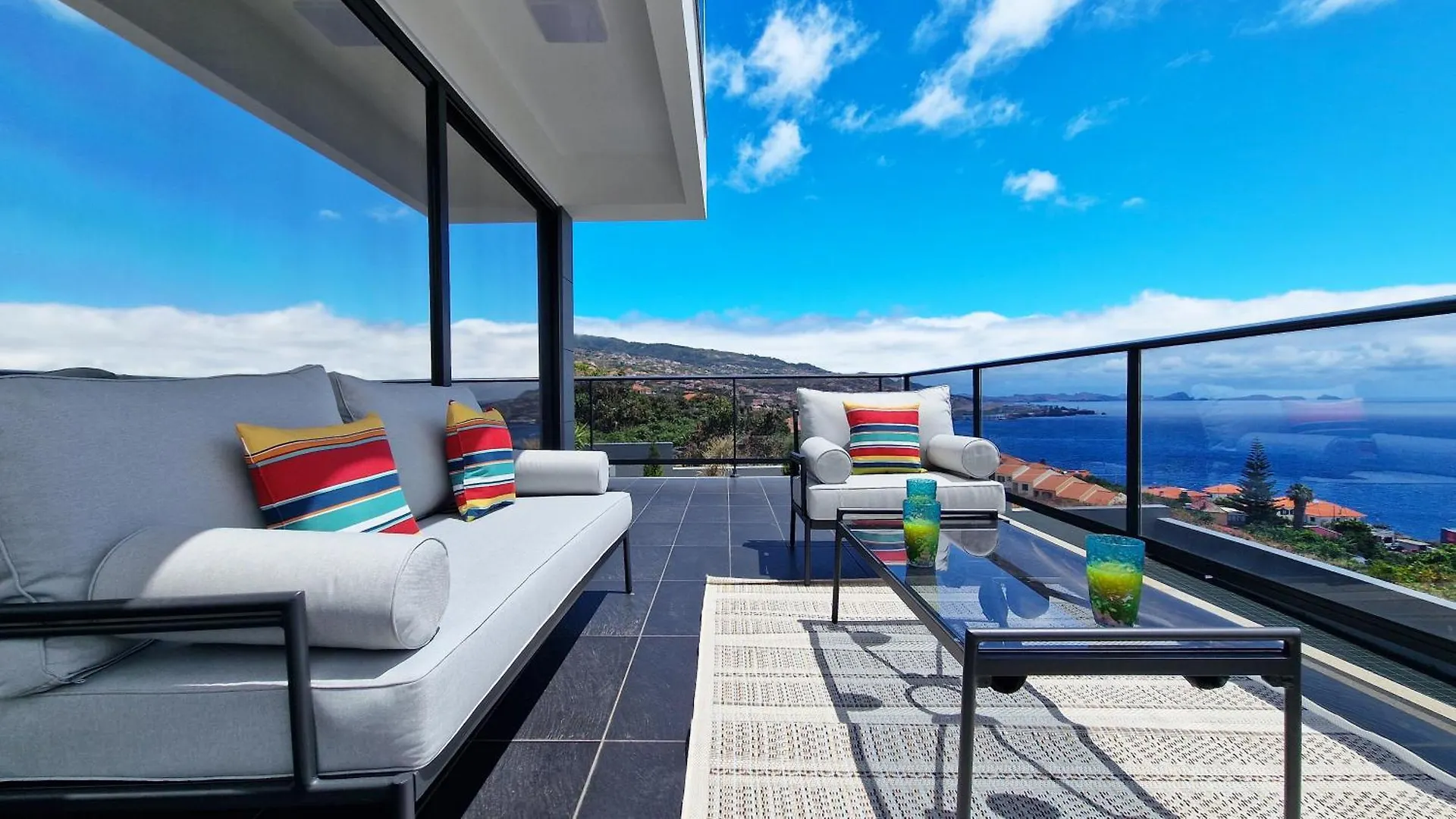 Azure Serenity Villa By Lovelystay Santa Cruz